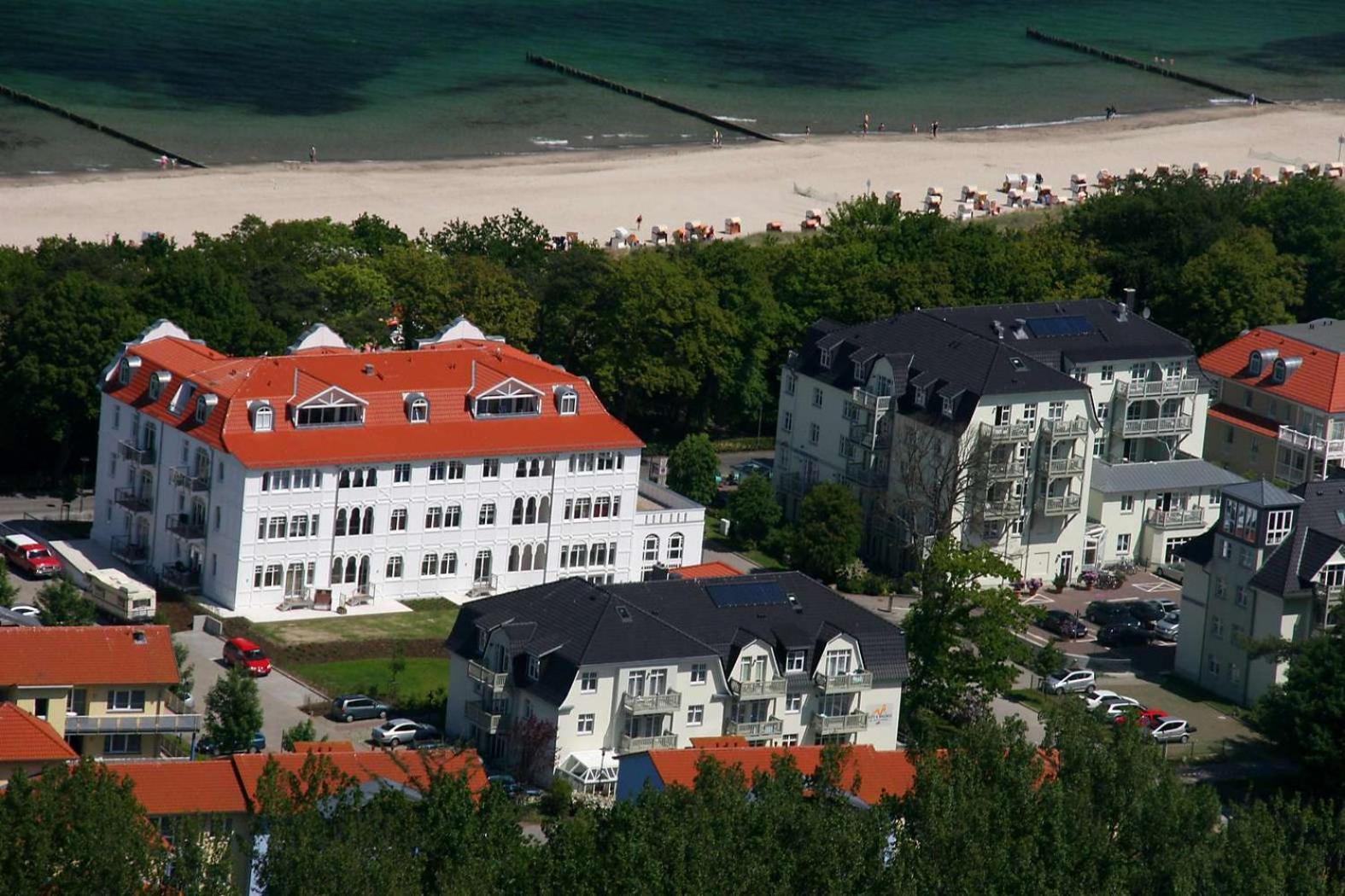 Am Weststrand Aparthotel Kuehlungsborn Exterior photo