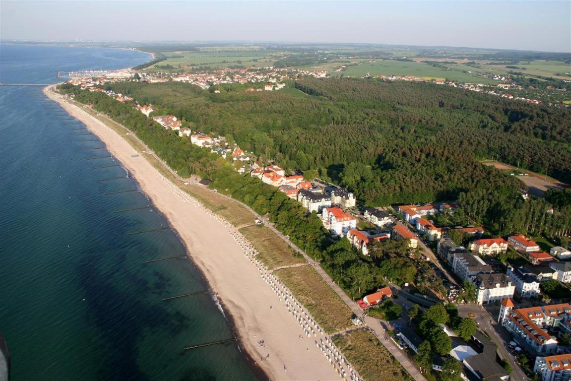 Am Weststrand Aparthotel Kuehlungsborn Exterior photo