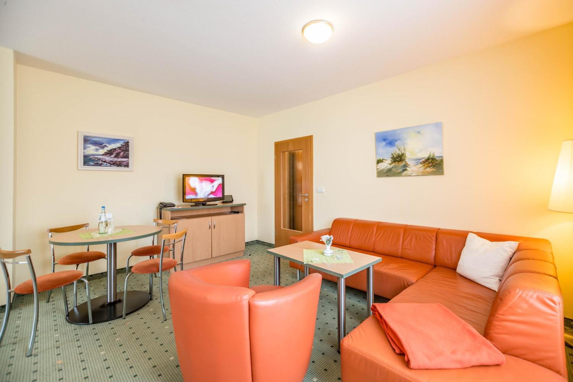 Am Weststrand Aparthotel Kuehlungsborn Exterior photo