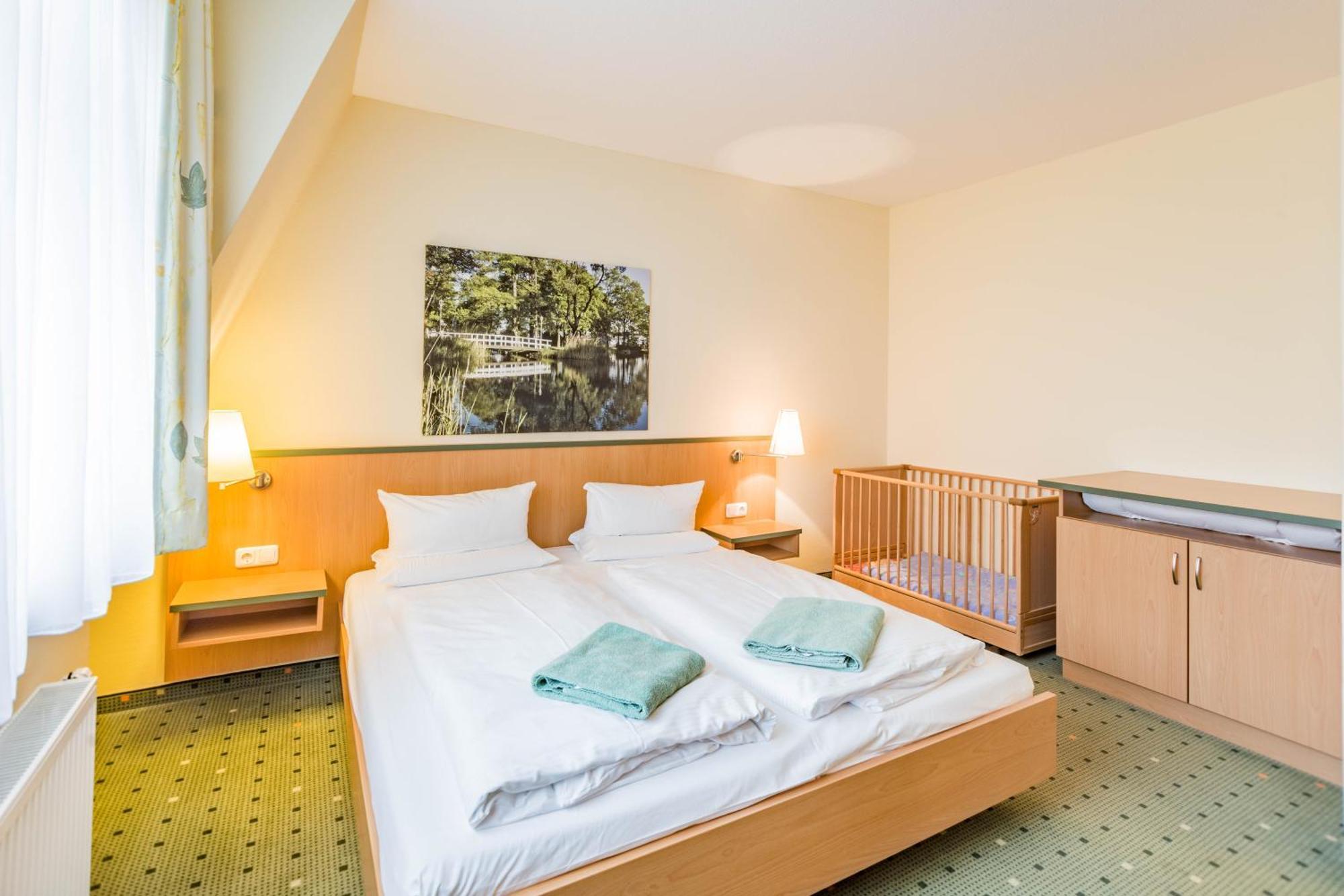 Am Weststrand Aparthotel Kuehlungsborn Exterior photo