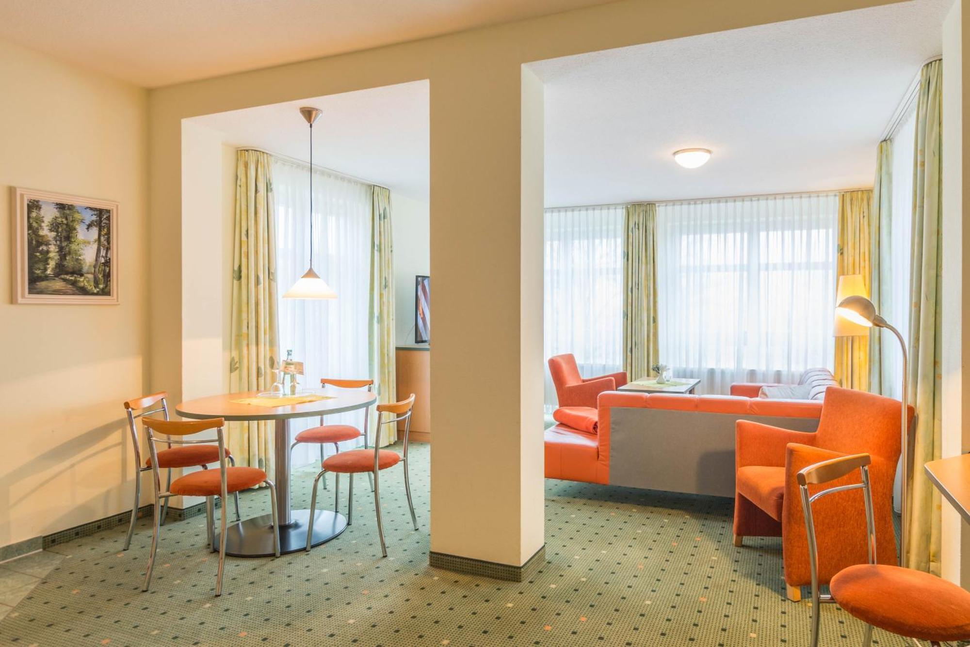 Am Weststrand Aparthotel Kuehlungsborn Exterior photo