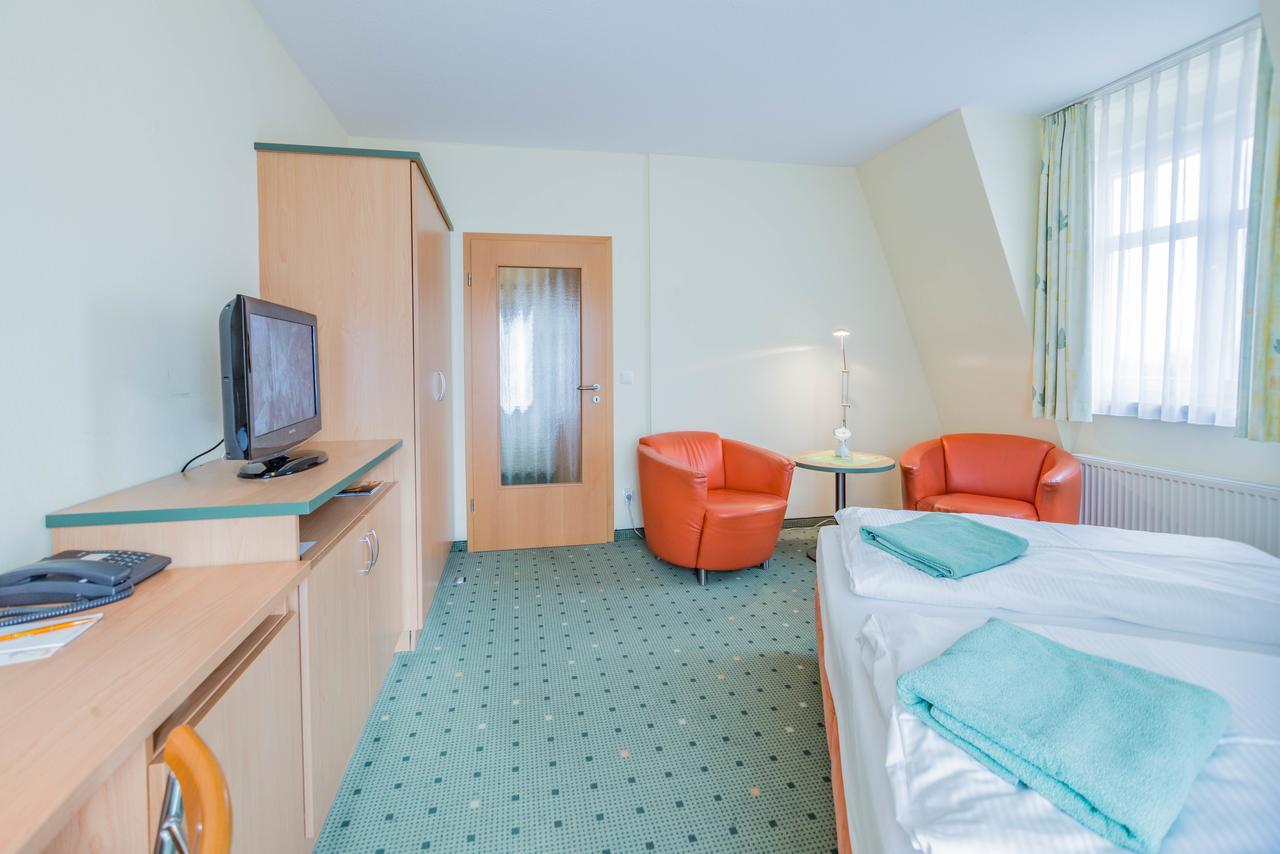 Am Weststrand Aparthotel Kuehlungsborn Exterior photo
