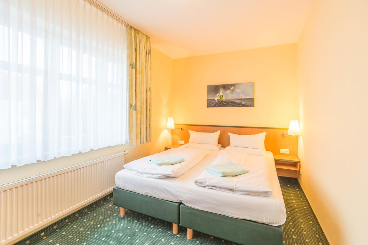 Am Weststrand Aparthotel Kuehlungsborn Exterior photo